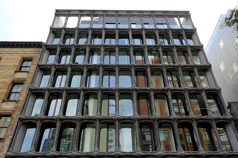 Xoco 325′s so-cool melting facade